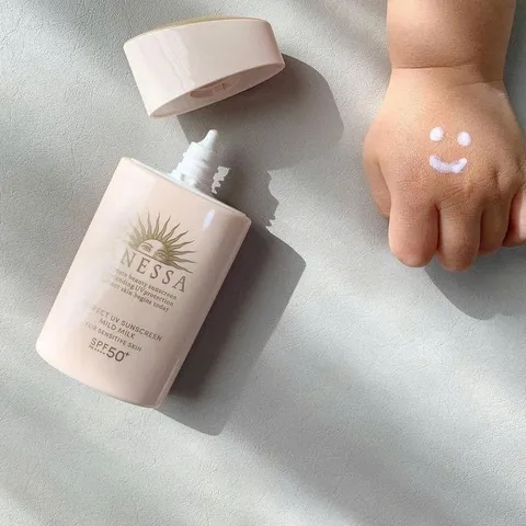 Sữa chống nắng ANESSA cho da nhạy cảm & trẻ em 60ml (Mới) - Nana Shop