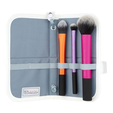 Bộ Cọ 3 Cây Real Techniques Travel Essential - Bộ Trang Điểm Du Lịch Tiện Lợi Cho Lớp Nền Tự Nhiên và Dễ Dàng Tán