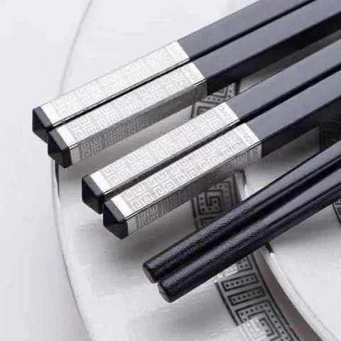 Đũa Sợi Thủy Tinh Chống Trượt - Bộ 10 Đôi, Chất Liệu Bền Bỉ, Sang Trọng Với Chuôi Inox Mạ Bạc - Dụng Cụ Nhà Bếp Cao Cấp 2024