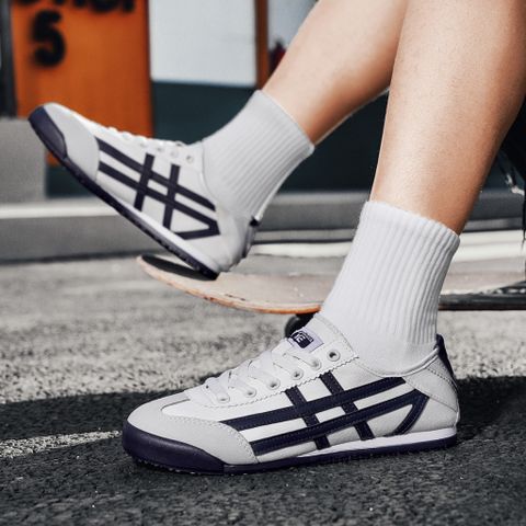 Giày Thể Thao Nam Sneaker M056 Cao Cấp - Giày Canvas Mãnh Hổ Thời Trang Dễ Phối Đồ - Chạy Bộ, Đi Học, Gym