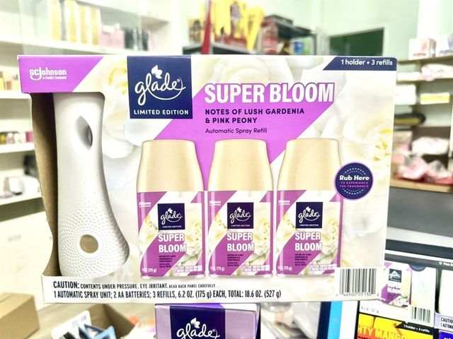 Set Máy Xịt Thơm Tự Động GLADE Hương Hoa Hồng - Thiết Bị Khử Mùi Hiện Đại, Giải Pháp Thơm Mát Cho Không Gian Sống