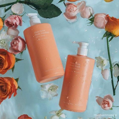 Sữa Tắm Nước Hoa BEYOND Pure Scent Love In Bloom 700ml - Dưỡng Da, Lưu Hương Lâu, Hương Huệ & Hoa Nhài Thơm Mát