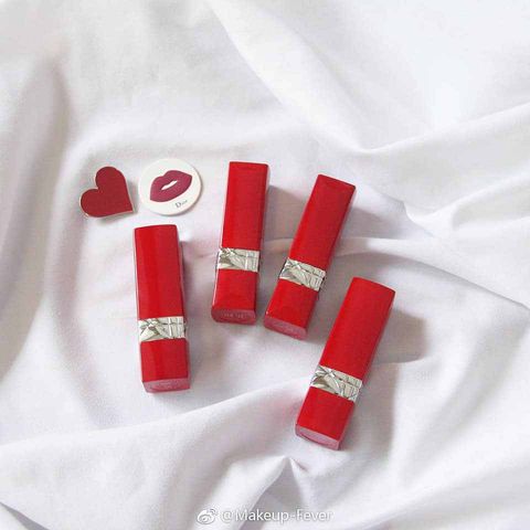 Son Dior 325 Ultra Tender – Ultra Rouge Vỏ Đỏ - Mỹ Phẩm Sang Trọng, Bám Màu Lâu, Cung Cấp Độ Ẩm Cho Đôi Môi