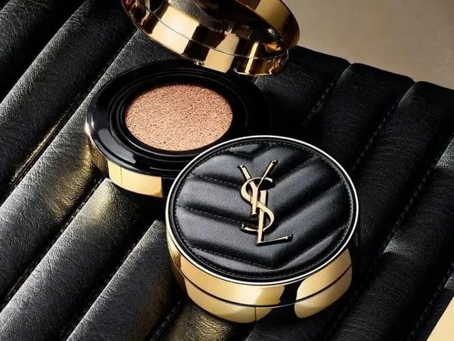 Phấn Nước Ysl 20 Encre De Peau Luminous Matte Da Chần 5G 326163