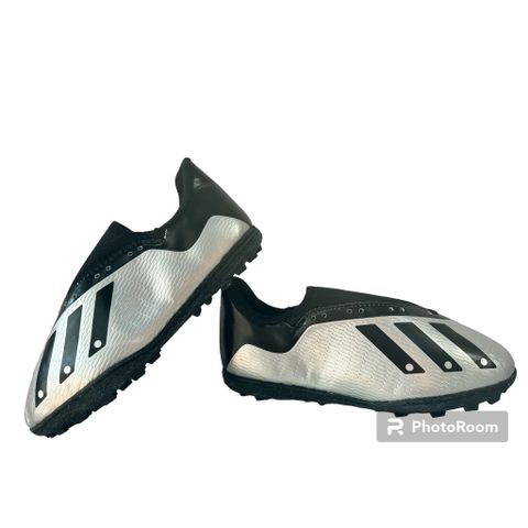 Giày Đá Bóng 3 Sọc CR7 Galaxy - Bền Chắc, Êm Ái, Thích Hợp Sân Cỏ Nhân Tạo - Tặng Ba Lô Rút Sports Gear