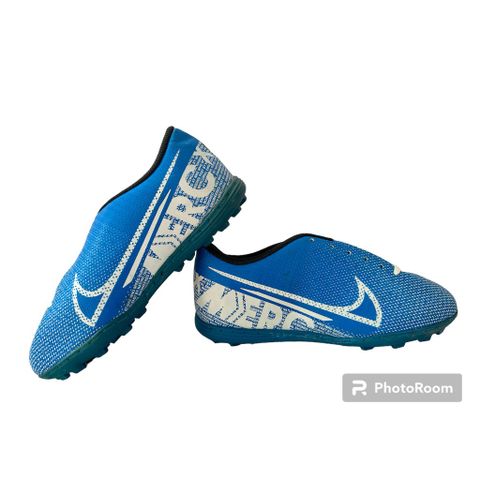Giày Đá Bóng 3 Sọc CR7 Galaxy - Đế Cao Su Bền Chắc cho Sân Cỏ Nhân Tạo, Nhẹ, Êm, Thoáng Khí - Tặng Ba Lô Rút