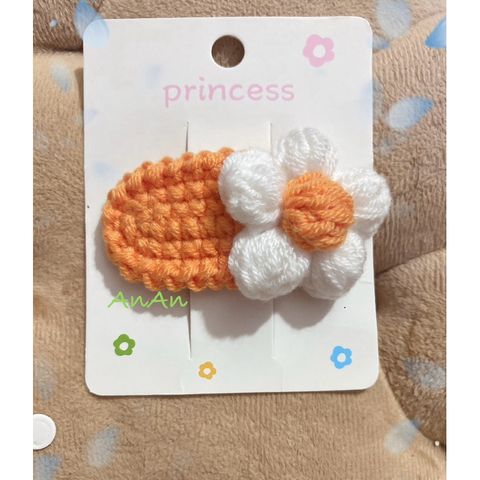 Kẹp Tóc Len Handmade Hình Bông Hoa Nhiều Màu - Phụ Kiện Thời Trang Độc Đáo Cho Bạn Gái