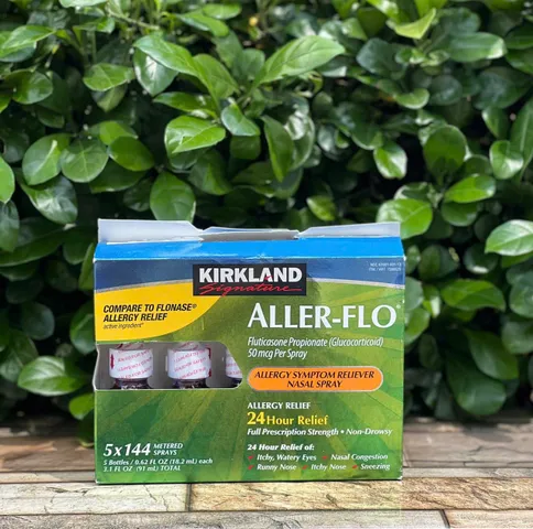 Xịt Mũi Kirkland Signature Aller-Flo - Giảm Viêm Xoang, Nghẹt Mũi, Chảy Nước Mũi - Dạng Không Gây Buồn Ngủ 50µg