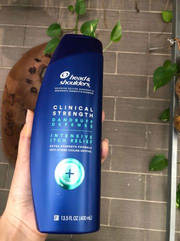 Dầu Gội Head & Shoulders Clinical Strength 400ml - Giảm Ngứa Da Đầu, Chống Gàu Mạnh Mẽ, Hiệu Ứng Làm Mát