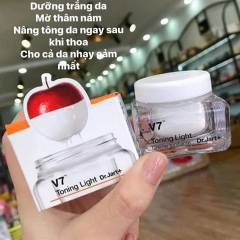 Kem Dưỡng Trắng Da Dr Jart+ V7 Toning Light 15ml - Giúp Làm Sáng Da, Cung Cấp Độ Ẩm Với Vitamin C - Mỹ Phẩm Hàn Quốc Chính Hãng
