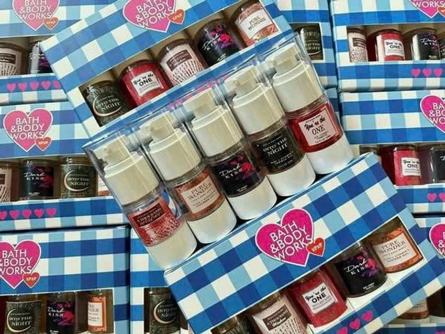 Sét 5 Chai Sữa Tắm Bath & Body Works - Hương Vanilla, Chanh, Hoa Nhài, Dưa Hấu, Hoa Hồng - Chăm Sóc Da Tươi Mát và Thư Giãn