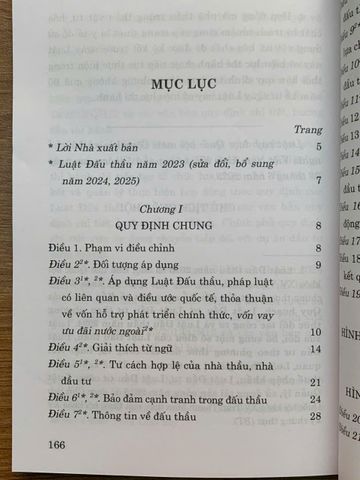 Sách Luật Đấu Thầu 2023 - Sửa đổi, Bổ sung 2024, 2025 - Hướng dẫn Chi tiết Quy trình Đấu thầu tại Việt Nam