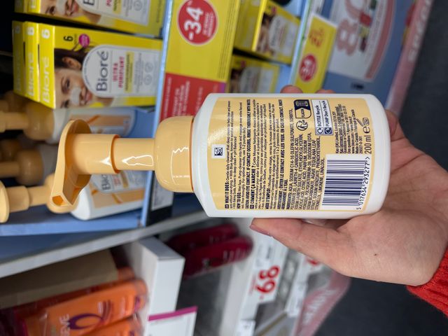 Sữa Rửa Mặt Mousse Tạo Bọt BIORÉ 200ml - Giải Pháp Cho Làn Da Có Khuyết Điểm, Da Dầu, Da Hỗn Hợp, Chứa BHA Thảo Dược Từ Pháp