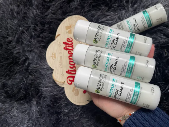 Sữa Dưỡng Tẩy Tế Bào Chết GARNIER Lotion Exfoliante 120ml - Giúp Giảm Thâm, Cải Thiện Kết Cấu Da, Dưỡng Ẩm Suốt 24 Giờ