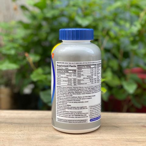 Date 8/25 Vitamin tổng hợp Centrum silver men 50+ 275 viên 334811