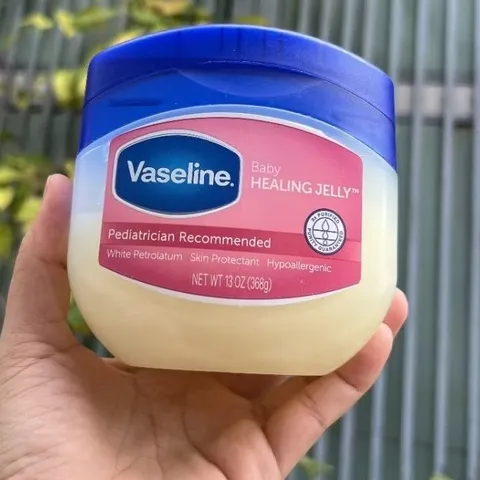Sáp dưỡng ẩm da cho bé Vaseline Baby Healing Jelly 368g 334853