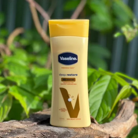 Mẫu mới Sữa Dưỡng Thể Vaseline Intensive Deep Restore 225ml 334867