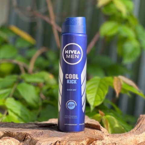 Xịt Khử Mùi Nivea Men Cool Kick 250ml - Giảm Mồ Hôi, Ngăn Mùi Hiệu Quả 48 Giờ, Hương Nam Tính, Hàng Úc Chính Hãng