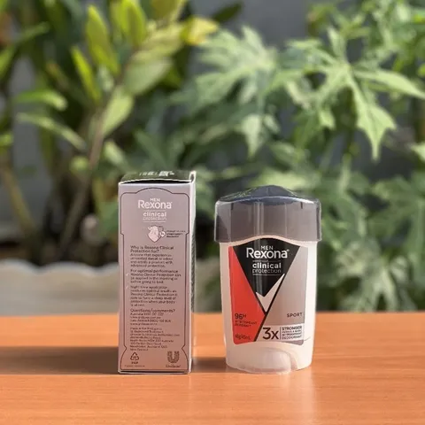 Lăn khử mùi Rexona Men Clinical Protection Antiperspirant Deodorant Sport 48g 335207