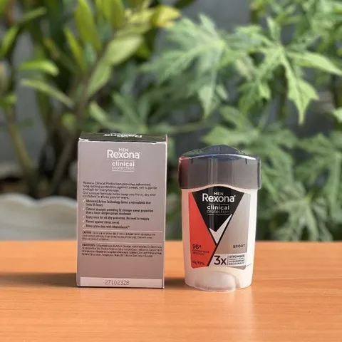 Lăn khử mùi Rexona Men Clinical Protection Antiperspirant Deodorant Sport 48g 335207