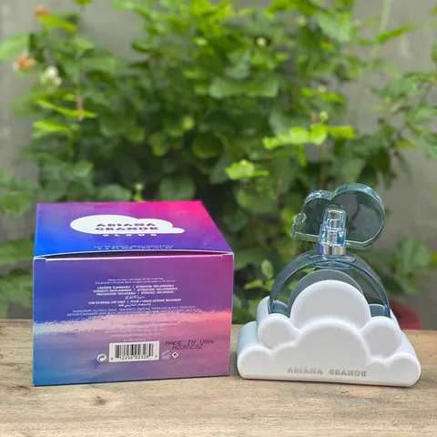 Nước hoa nữ Ariana Grande Cloud Eau De Parfum 100ml - Hương thơm thư giãn, chính hãng, cho phái đẹp yêu thích sự ngọt ngào và quyến rũ