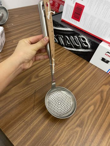 Muôi Thủng Fissler Essential 30cm - Dụng Cụ Nhà Bếp Bằng Thép Không Gỉ An Toàn và Bền Bỉ Chuyên Dụng Cho Nấu Nướng