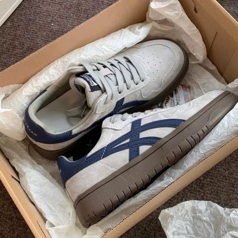 Giày Thể Thao Nữ Da Cao Cấp Fullbox Đế Nhẹ - Sneakers Thời Trang Dễ Phối Đồ, Phong Cách Năng Động, Thoải Mái, Chất Liệu Bền Bỉ