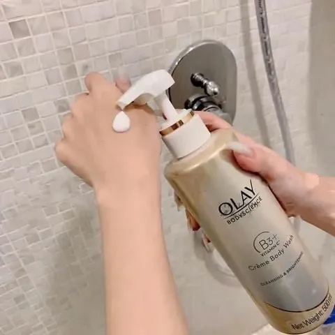 Sữa tắm dưỡng ẩm Olay Body Science B3+ Hyaluronic Acid Crème Body Wash 500m( Thái Lan)