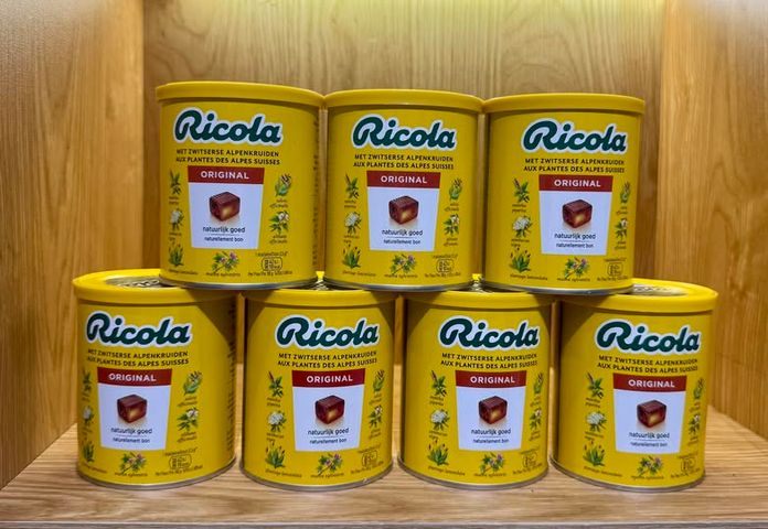 Kẹo Ngậm Ho Ricola Không Đường 250gr - Hỗ Trợ Dịu Cảm Cúm, Tự Nhiên, Hộp Thiếc Tiện Lợi cho Sức Khỏe
