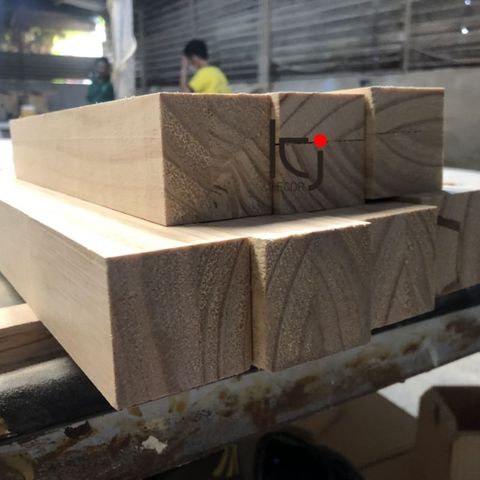 Thanh Gỗ Thông Vuông 120cm 4.5x4.5cm - Gỗ Láng Mịn Cho Trụ, Chân Bàn - Nhà Cửa & Đời Sống