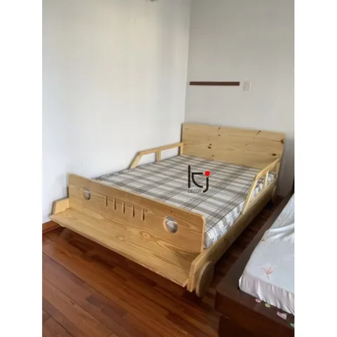 Giường ô tô cho bé trai - Giường đơn gỗ thông nhập khẩu, tùy chọn kích thước và màu sắc, chất lượng cao, hàng order 7 ngày