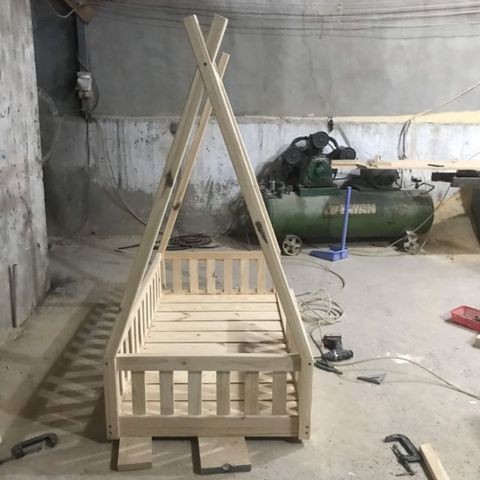 Giường Đơn Cho Bé Gỗ Thông Nhập Khẩu - Giường Tập Đi Lý Tưởng, Kích Thước 80x140cm, Không Kèm Nệm, Freeship HCM