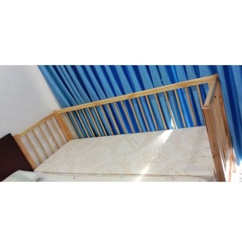 Giường Cũi Trẻ Em Gỗ Nhập Khẩu An Toàn Cho Trẻ Sơ Sinh - Thiết Kế Hiện Đại, Không Kèm Nệm, Tải Trọng 200kg