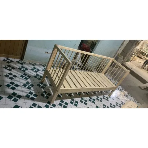 Giường Cũi Trẻ Em Gỗ Nhập Khẩu An Toàn Cho Trẻ Sơ Sinh - Thiết Kế Hiện Đại, Không Kèm Nệm, Tải Trọng 200kg