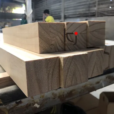 Thanh Gỗ Thông Dài 100x4.5x4.5 cm - Gỗ Nhập Khẩu Chà Nhám Mịn, Đồ Gia Dụng Nhà Bếp Chất Lượng Cao