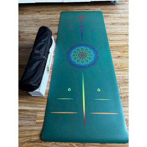 Thảm Tập Yoga Cao Cấp Clover Yoga - Chất Liệu Cao Su Non PU Chống Trơn Trượt, Tặng Kèm Túi Đựng Thời Trang