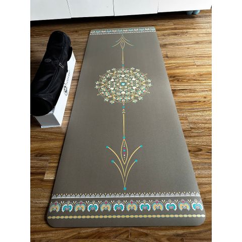 Thảm Yoga Cao Su Xơ Dừa Clover Dày 7mm Hoa Ngọc Bích - Chống Trượt, Siêu êm, Kèm Túi Đựng & Hộp Sang Trọng