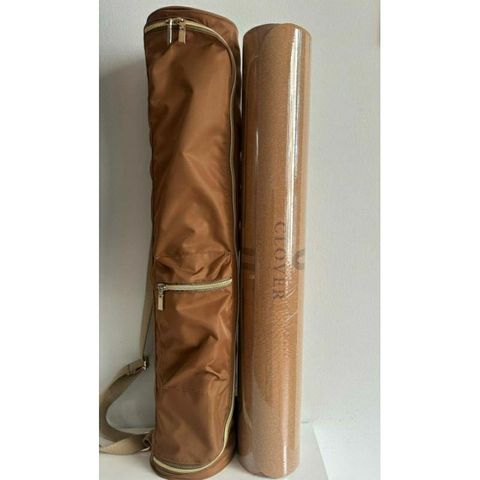 Thảm cao su non mặt gỗ bần tự nhiên hãng CLOVER