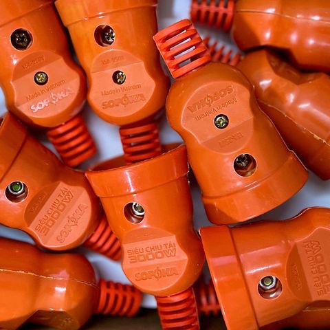 Phích Cắm Siêu Chịu Tải SOPOKA P3000W - Phích Đực Cao Cấp, Chống Rò Rỉ Điện, Chịu Nhiệt và Va Đập - Lý Tưởng Cho Công Trình