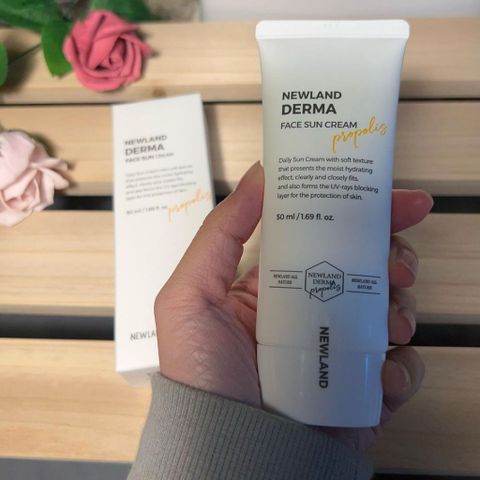 Kem Chống Nắng Newland Derma Face SPF 50+ PA++++ - Bảo Vệ Da Mặt Tối Ưu, Dưỡng Ẩm Nhẹ Nhàng, Nâng Tone Tự Nhiên