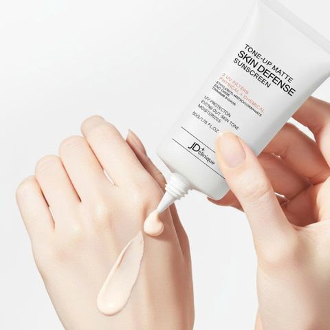[Video] Kem chống nắng nâng tone kiềm dầu JDclinique Tone-up Matte Skin Defense Sunscreen SPF 50+ PA+++