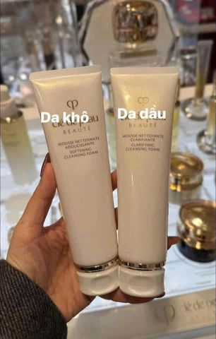 Sữa Rửa Mặt Tạo Bọt Clé De Peau Beauté 125ml - Sạch Sâu, Dưỡng Ẩm, Chăm Sóc Da, Không Chứa Hóa Chất Độc Hại