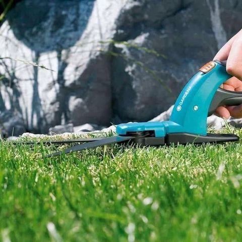 Kéo Cắt Cỏ Cầm Tay Gardena 08733-20 - Dụng Cụ Vươn Và Ngọt Nhà Đẹp, Thép Không Gỉ Chất Lượng Cao