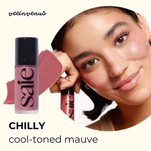 Má Hồng Kem Saie Dew Blush Mini 5ml - Màu Chilly Mauve, Glowy & Pigmented, Trang Điểm Tự Nhiên Cho Làn Da Nhạy Cảm