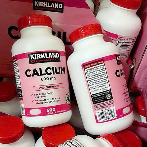 Kirkland Signature Calcium 600mg Vitamin D3 500 viên
