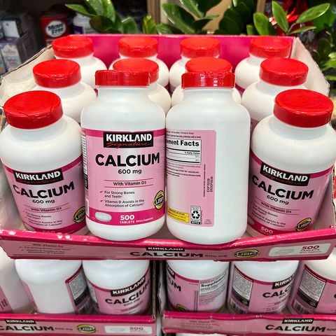 Kirkland Signature Calcium 600mg Vitamin D3 500 viên