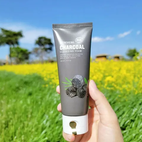 Sữa Rửa Mặt Hebeheba Real Charcoal Cleansing Foam 120ml - Chiết Xuất Than Hoạt Tính Giúp Làm Sạch Da, Ngăn Ngừa Mụn, Cấp Ẩm Tự Nhiên