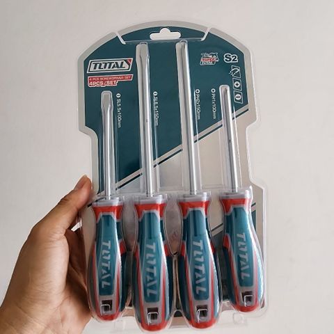 Bộ 4 Tua Vít Total TKSDS0426 - Chất Liệu S2, Từ Tính Mạnh, Tiện Ích Dùng Trong Sửa Chữa Nhà Ở - Dụng Cụ Hữu Ích