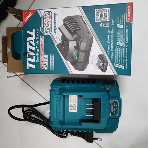 Đế Sạc Pin 20V Total TFCLI2001 - Thiết Bị Tiện Ích Sạc Nhanh Cho Pin 20V/2.0Ah, Kết Nối Chíp Chất Lượng