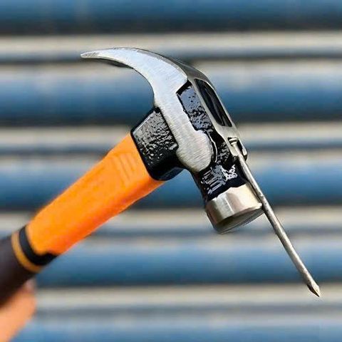 Búa Nhổ Đinh 450g Có Nam Châm Ingco HCH81016 - Dụng Cụ Tiện Ích Chắc Chắn, Tiện Lợi cho Công Trình Xây Dựng